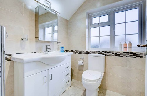 South Benfleet Maison | Pass the Keys | Spacious 4-Bedroom Home in Benfleet