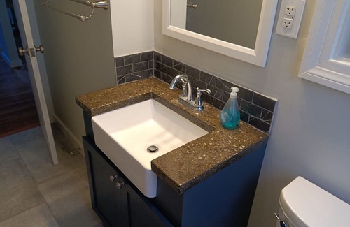 Gloucester Maison | Cozy 2 bedroom between the beach and downtown