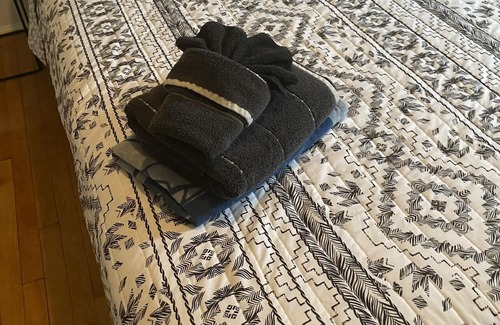 Woonsocket Appartement | Charming New England Four-bed Haven. Pet-Friendly!