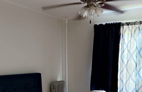 Woonsocket Appartement | Charming New England Four-bed Haven. Pet-Friendly!