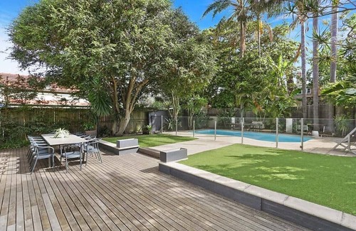 Rose Bay Maison | Spacious family house in delightful Rose Bay.