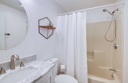 Conway Copropriété | Cozy Conway Retreat Near Skiing + Hiking Trails!