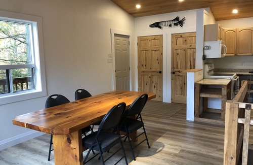 Selwyn Cottage | Island Retreat on Lower Buckhorn