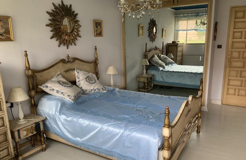 La Digne-d'Aval Maison | Grande Maison sur 1 ha de Terrain, Clos et Boisé Avec Piscine a la Campagne