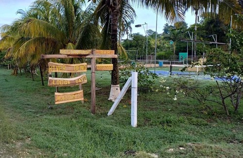 San Ignacio Cabine | Cool and comfortable cabin at River Bend Lodge in the heart of Cayo
