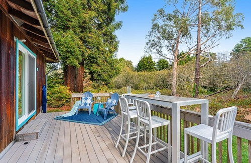 Cleone Maison | Charming house in private location near beach with fireplace & Starlink internet