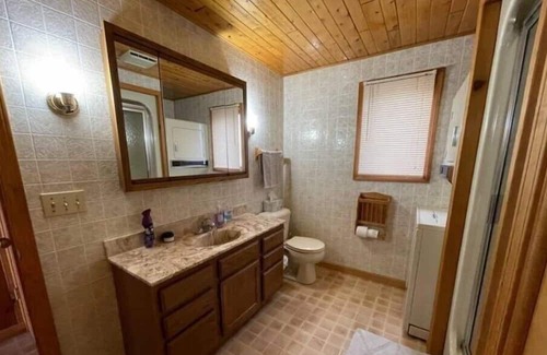 Pickerel Maison | Birch Point Lake House