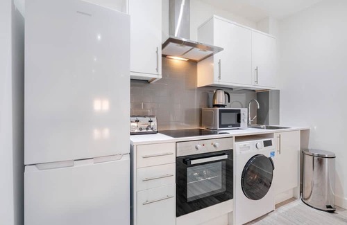 Corby Appartement | Corby City Centre Apt. 02 - Short-Term Rentals in Northamptonshire
