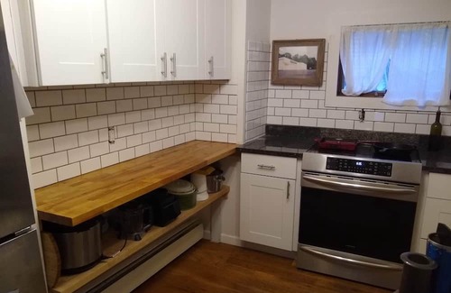 Nelsonville Maison | Village Home: West Point Graduation, Summer 2024. Hiking, Main St. Hudson River