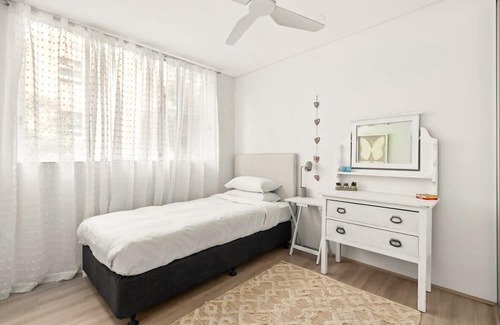 Lane Cove Appartement | Chic 2-Bed Haven With Alfresco Area in Lane Cove