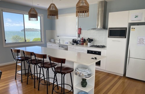 Salamander Bay Maison | Absolute Waterfront Beach House Foreshore Bliss on Salamander Bay