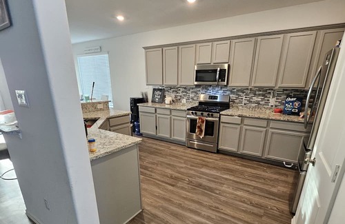 Iowa Colony Maison | A place of rest, spacious and comfortable
