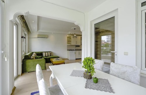 Tosmur Belediyesi Appartement | Roomy Flat With Pool in a Luxury Complex in Alanya