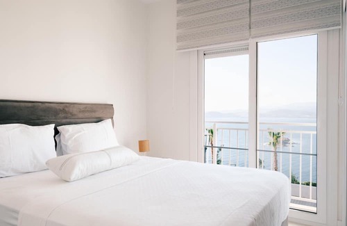 Bogazici Villa | Sea View Villa w Garden, Balcony By Beach in Milas