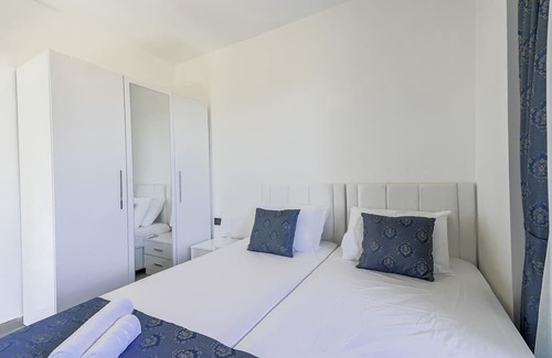 Seki Appartement | Residence w Balcony and Shared Pool 7 min to Coast