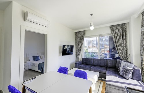 Seki Appartement | Residence w Balcony and Shared Pool 7 min to Coast