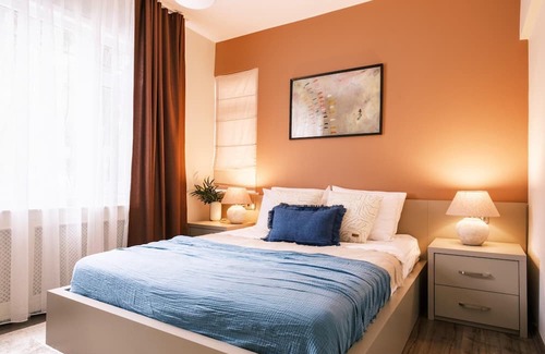 Besiktas Appartement | Chic Flat w Closed Balcony 10 min to Bebek Shore