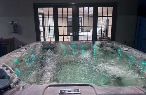 Massapequa Maison | Paradise on Long Island