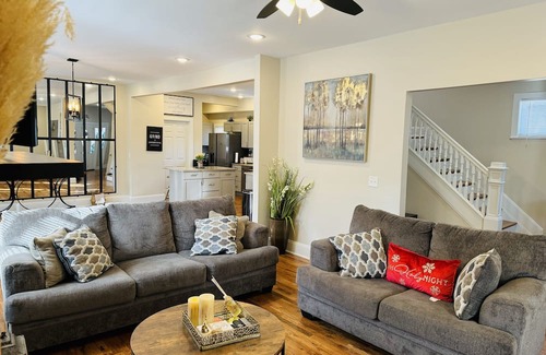Roselawn Finance Maison | Big house newly remodel from top to bottom