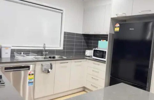 Manor Lakes Maison | Home in Wyndham Vale Manor Lakes Melbourne