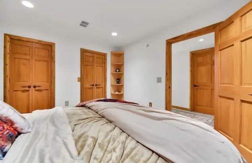 Decker Cabine | The Amazing Wolf Lodge