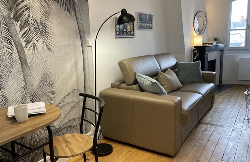 Dreux Appartement | Dreux #6 - Charming studio under the roof