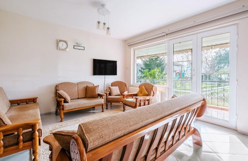 Southern Marmara Maison | House with Garden and Balcony in Kartepe