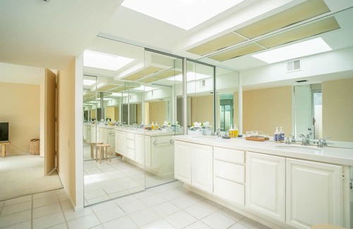 Indian Wells Maison | Luminous William Cody designed Home