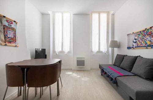 Thiers Appartement | La Bulle du Cours Julien, à 10 Minutes du Vieux-port