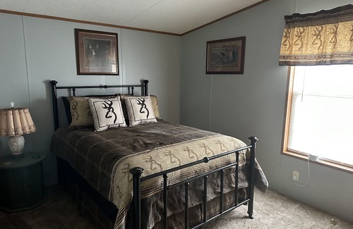Mc Dougal Autre | Country View Escapes located in Piggott Arkansas 72454 Cozy, relaxing atmosphere