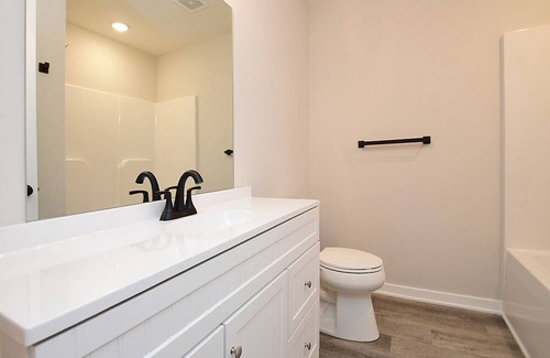 Fremont Maison | 2 bed, 1 office near Splash Station, Lakes, and Midland University