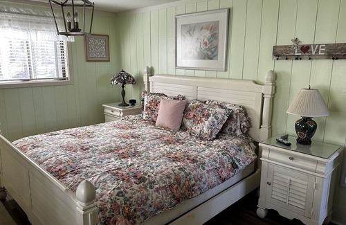 Pine Mountain Chalet De Ski | Inviting Lakeview Chalet, Amenities,Near Callaway