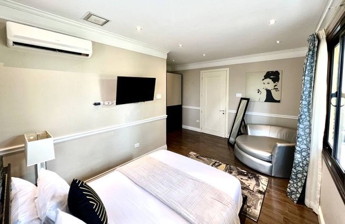 Port of Spain Appartement | Pandora Luxury Home in POS: Queen Guest Room