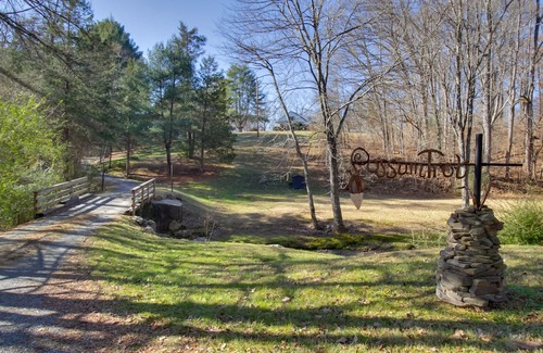 Roseland Maison | Remote ‘Possum Farmhouse’ Retreat on 10+ Acres!