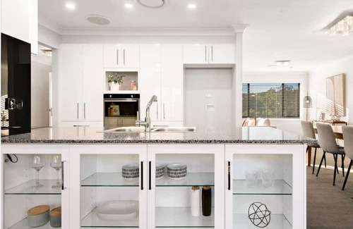 Elermore Vale Maison | Aries Abode - 3 Bedroom Newcastle Boutique Accomodation