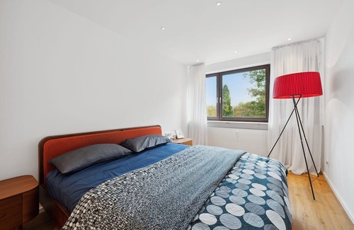 Boeblingen Appartement | Artistic 2BR Apartment "TULIP" I Netflix I Parking I Home office I Balcony