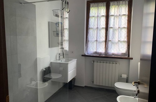 Vernasca Appartement | Large spacious pet-friendly apartment in the heart of the countryside.