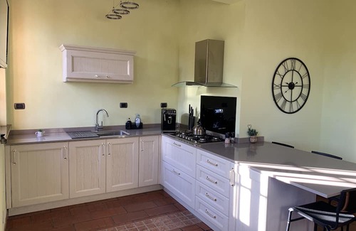 Vernasca Appartement | Large spacious pet-friendly apartment in the heart of the countryside.