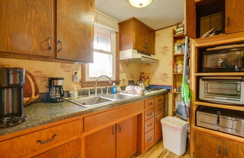 Logansport Cabine | Riverfront ‘Shiitake Cabin’ w/ Private Hot Tub!