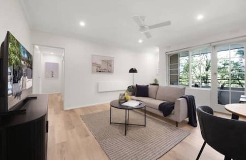 Malvern East Appartement | The Malvern East Treetop Escape