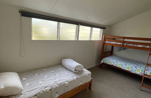 Cannons Creek Maison | Water front direct water access