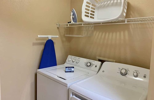 Spring Valley Station Balnéaire | Family sized Las Vegas condo!