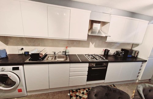 Sutton Central Appartement | Relaxing Spacious Brunswick Rooms in Sutton