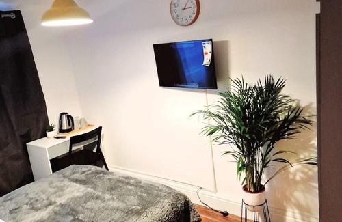 Sutton Central Appartement | Relaxing Spacious Brunswick Rooms in Sutton
