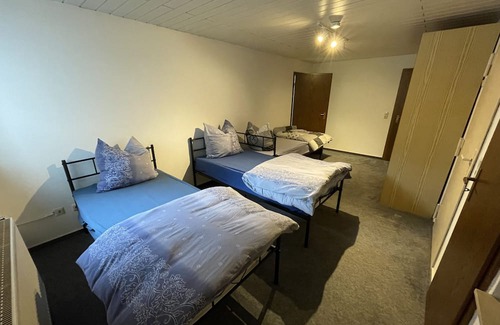 Gammertingen Appartement | Helle Einliegerwohnung mit Tollem Garten. 2-5 Minuten Fußweg zum Einkaufen
