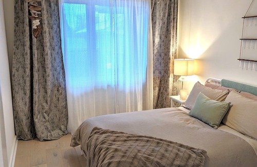 Elmvale - Eastway - Riverview - Riverview Park West Maison | Cozy oasis for professionals, where comfort & productivity seamlessly converge!