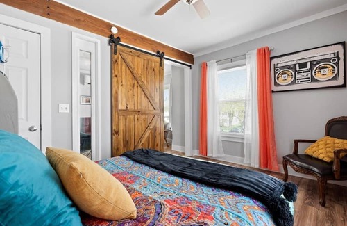 North Kansas City Appartement | Lovely 1BR 2ndFloor Apt Desirable Location