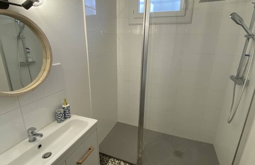 Saix Appartement | Appartement Tout Équipe Avec 2 Chambres et Jardin