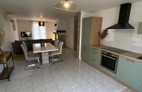 Saix Appartement | Appartement Tout Équipe Avec 2 Chambres et Jardin