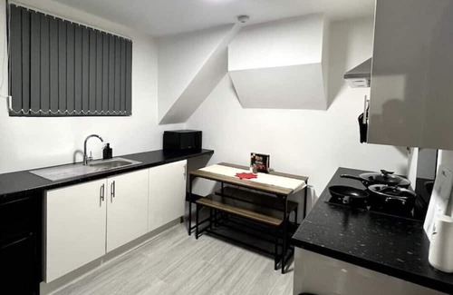 Sheldon Appartement | Stylish Stay 10 mins from NEC, HS2 & BHX Airport